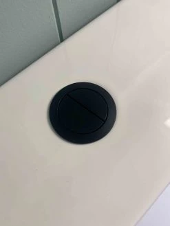 Turner Hastings - Round Toilet Flush Button -Home Hardware 2b3f33 3dc9c24404cf4354aa421fe8ec531412mv2