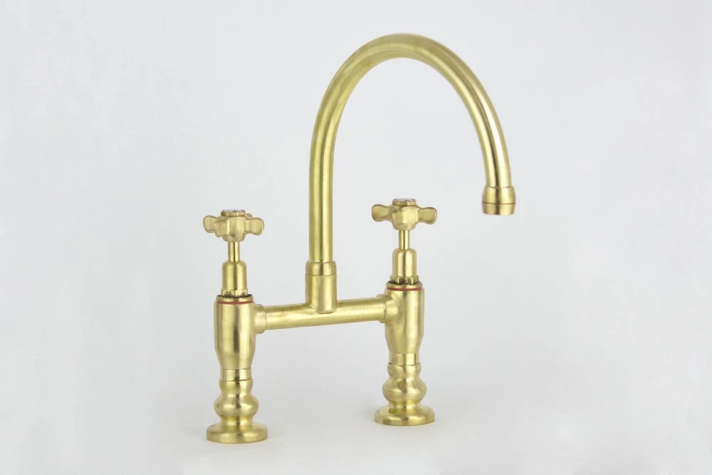 CB Ideal - Heritage - Exposed Hob Kitchen Set With Top Taps 4 CB Ideal - Heritage - Exposed Hob Kitchen Set With Top Taps - Image 2