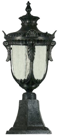 Exterior Light - Wellington - Medium Pillar Mount
