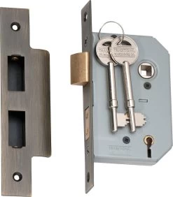 TradCo - External Use Mortice Lock - 5 Lever B46mm -Home Hardware 2b3f33 bca7797b08504d158d7993a5d6ca477fmv2