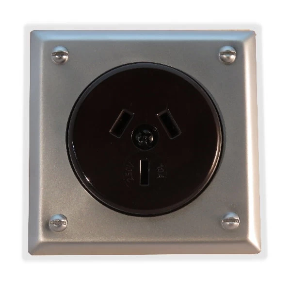 Classic Electric - 10 Series - Bungalow/Tudor Socket - Brown Insert 7 Classic Electric - 10 Series - Bungalow/Tudor Socket - Brown Insert - Image 5