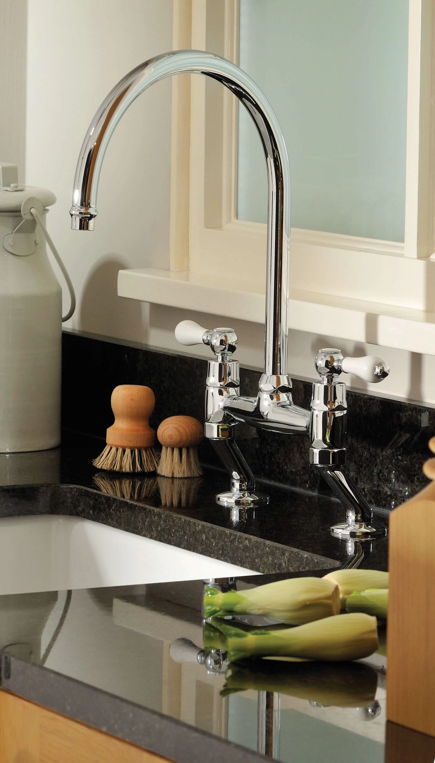 Turner Hastings - Ludlow Bridge Sink Mixer 7 Turner Hastings - Ludlow Bridge Sink Mixer - Image 5