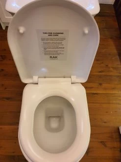 RAK Bathware - Washington - Close Coupled Toilet Suite With Top Push Flush -Home Hardware 2b3f33 eb37e105cc5d496393f1ee1ecf7c2ff4mv2