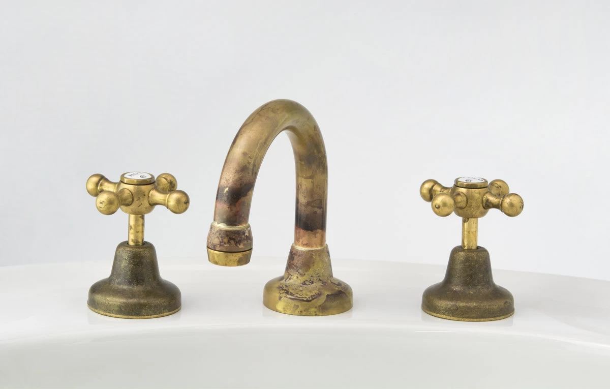 CB Ideal - Roulette - Basin Set With Fixed Gooseneck Outlet 7 CB Ideal - Roulette - Basin Set With Fixed Gooseneck Outlet - Image 5