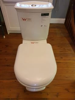 RAK Bathware - Washington - Close Coupled Toilet Suite With Top Push Flush -Home Hardware 2b3f33 f384e88798f44f92a7d6d4b221069fadmv2